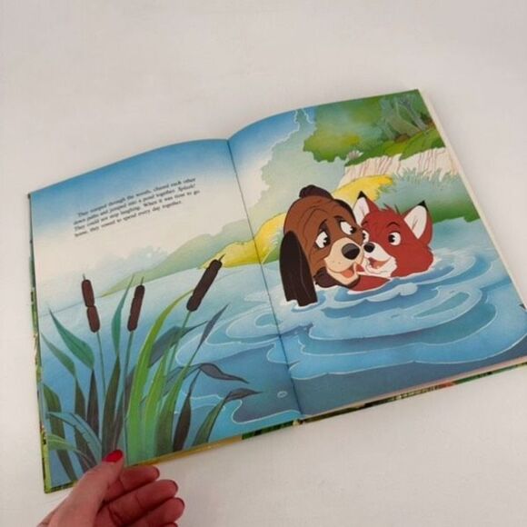 Vintage 1988 Walt Disney's The Fox‎ and the Hounds Books Fiction Hardcover - Picture 4 of 10